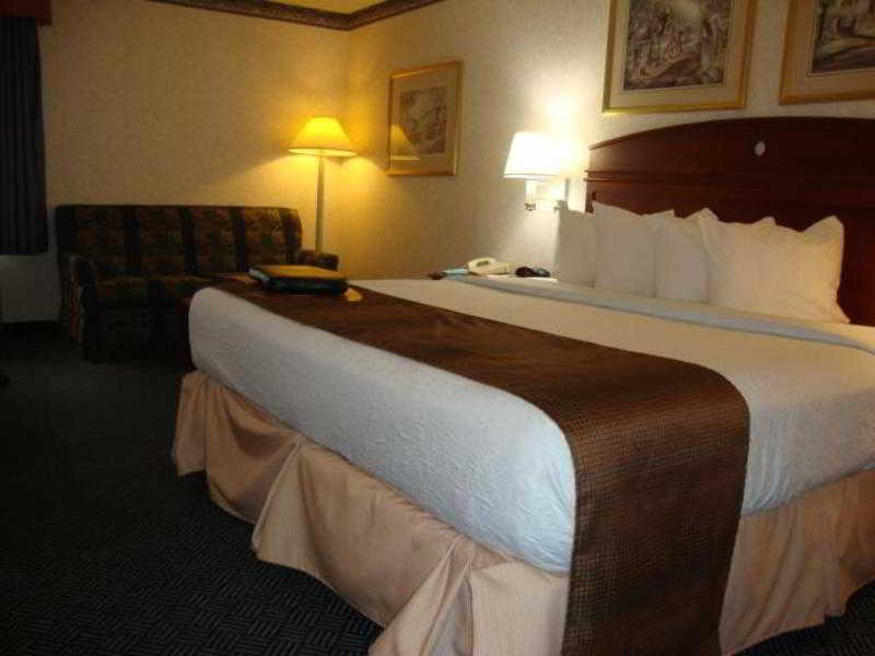 Days Inn By Wyndham Englewood Dayton Airport Quarto foto